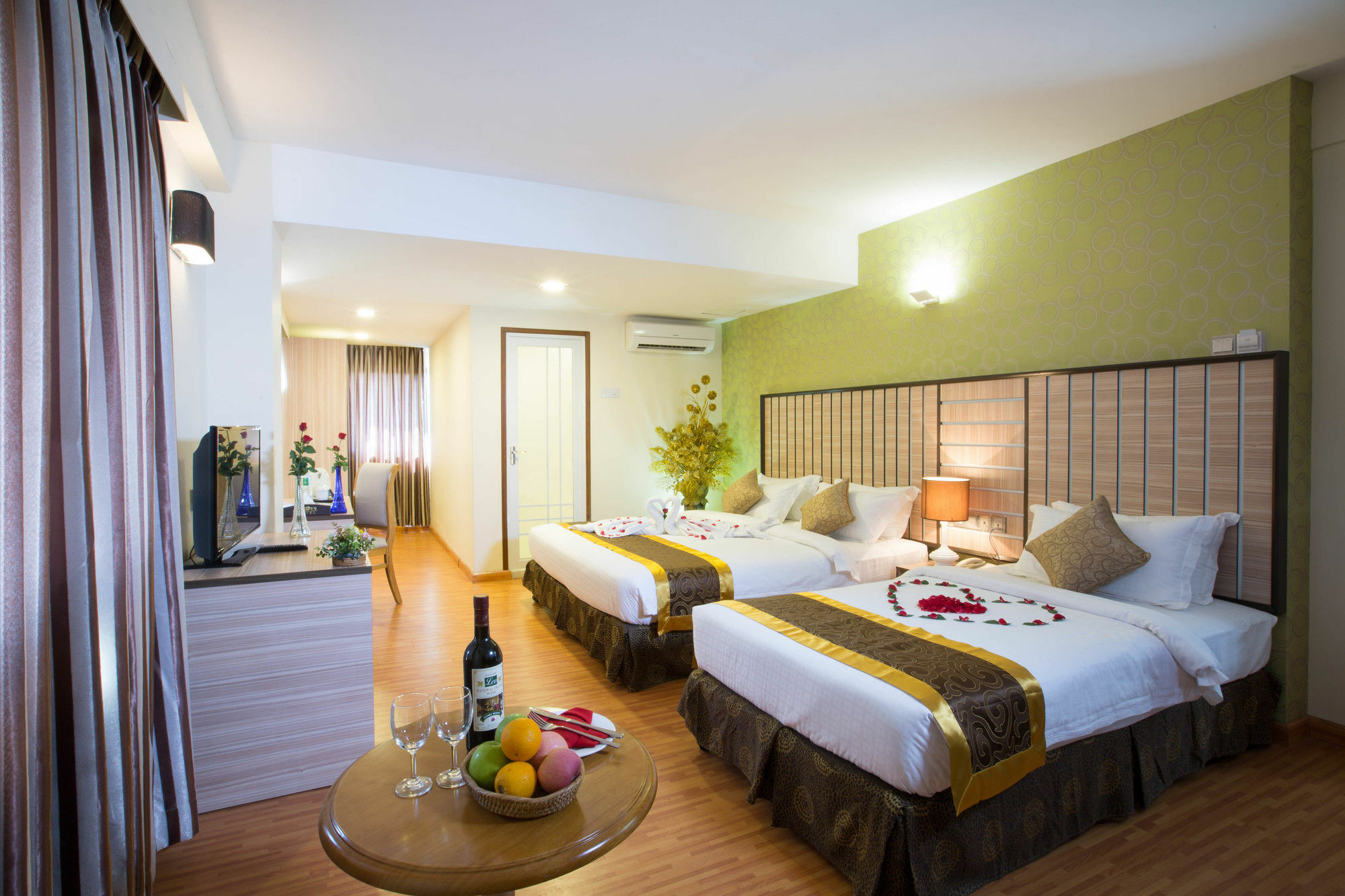Uptown Hotel Rangoon Eksteriør billede