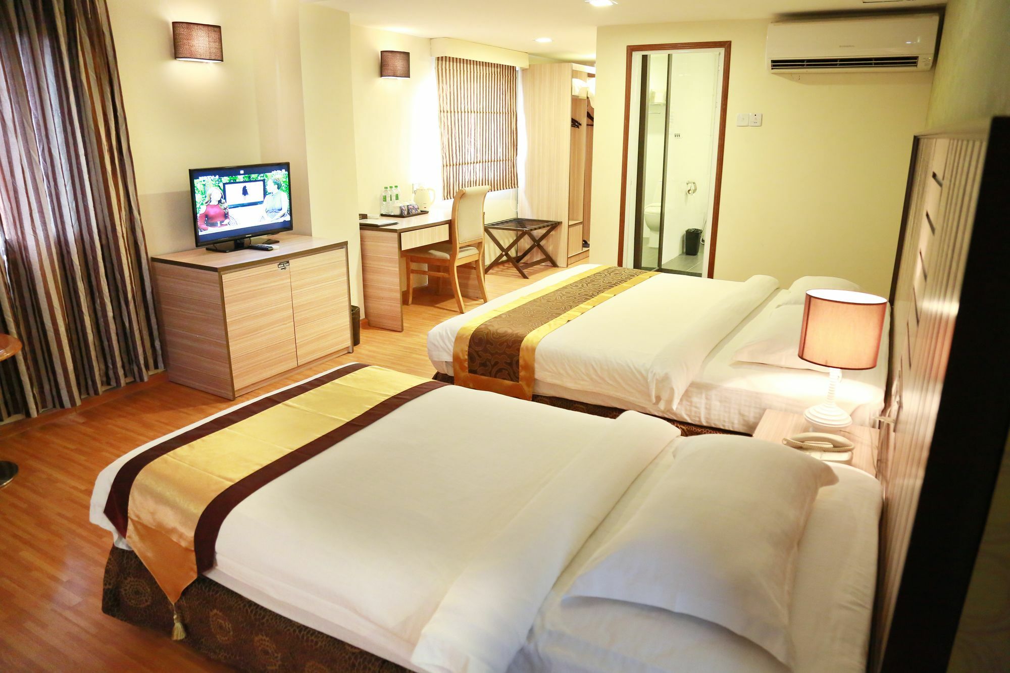 Uptown Hotel Rangoon Eksteriør billede