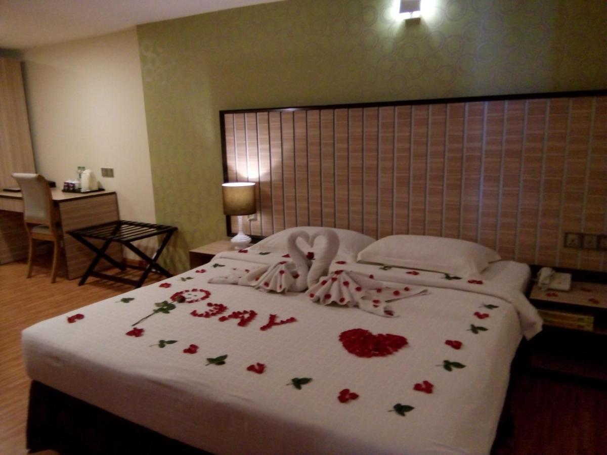 Uptown Hotel Rangoon Eksteriør billede